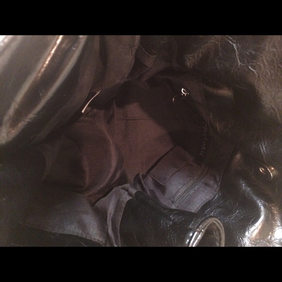 Chateau black purse/handbag. (Von Maur) - Picture 3 of 6